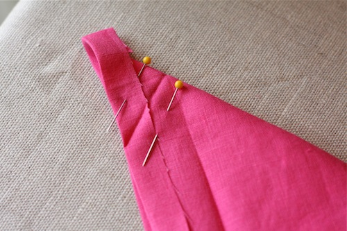 how to make mitre-edged linen napkins
