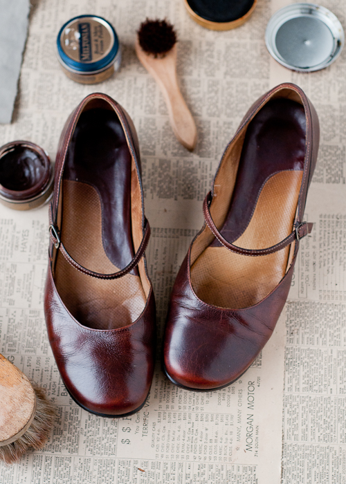8 Secrets to perfectly polished shoes featured by popular lifestyle blogger, Design Mom
