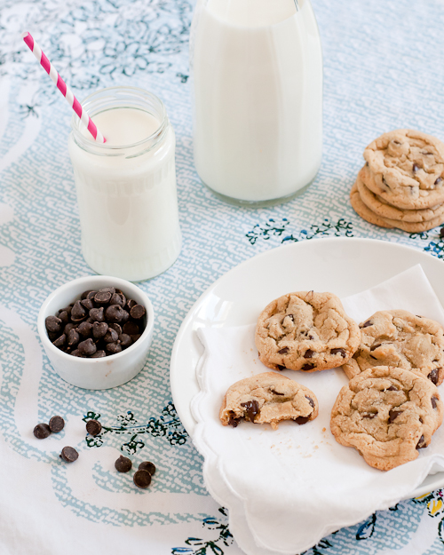 8 Secrets to the Perfect Chocolate Chip Cookie featured on top lifestyle blog, Design Mom