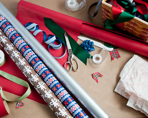 How to properly wrap a present - 4 secrets! | How to Wrap a Present - 4 Secrets featured by popular lifestyle blogger, Gabrielle of Design Mom