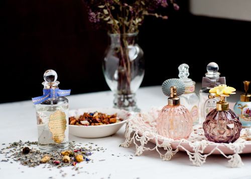 11 Secrets to Finding the Perfect Perfume featured by popular lifestyle blogger, Gabrielle of Design Mom