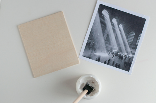 #DIY Wooden Postcards with Photo Transfers   |   Design Mom