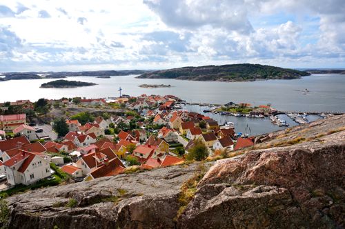 The view from Kungsklyftan over the Fjällbacka archipelago. West Sweden.