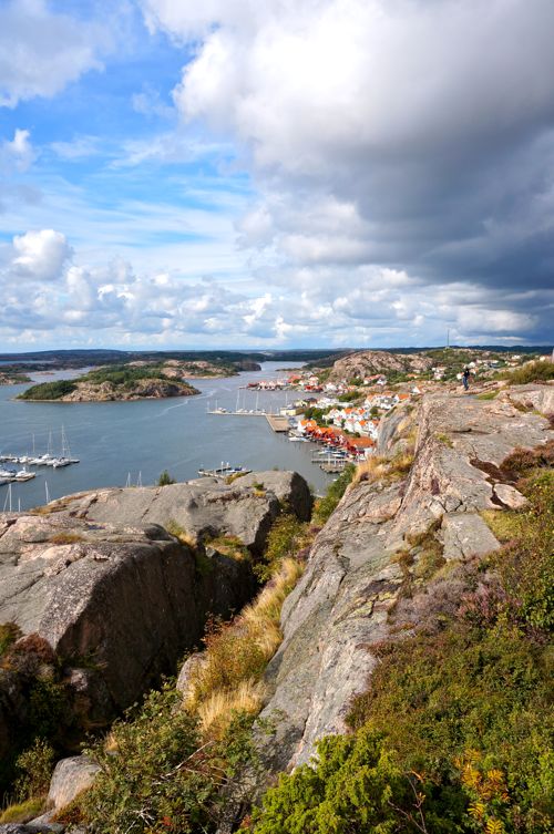 The view from Kungsklyftan over the Fjällbacka archipelago. West Sweden.