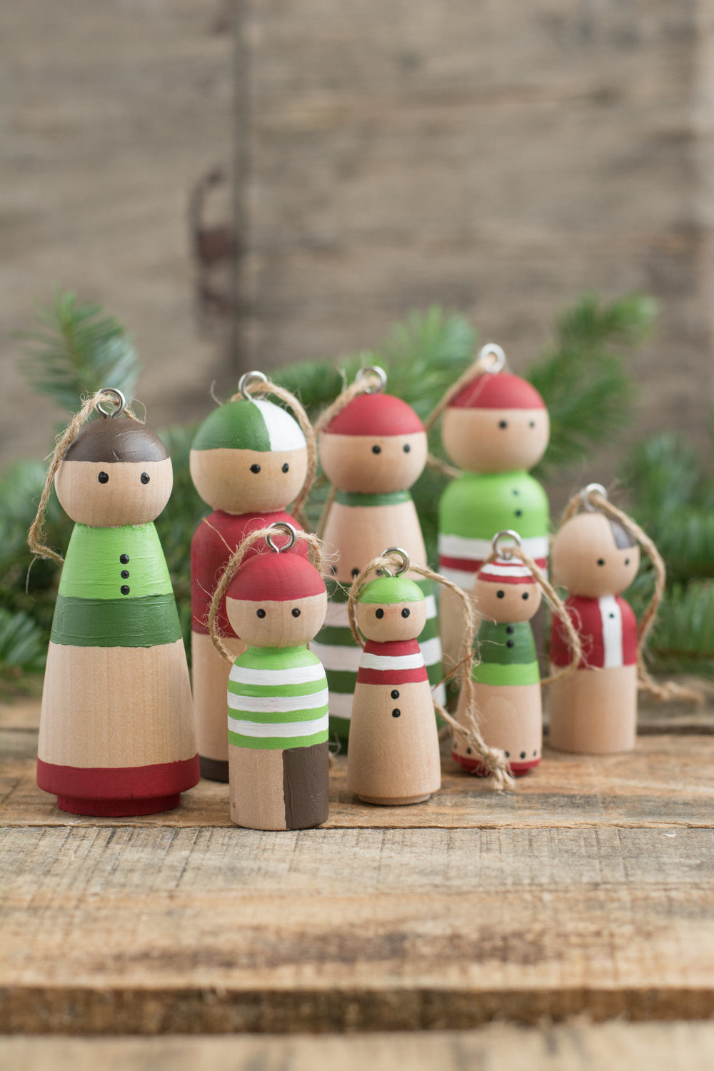 DIY: Wooden Peg Doll Ornaments — make a whole family!
