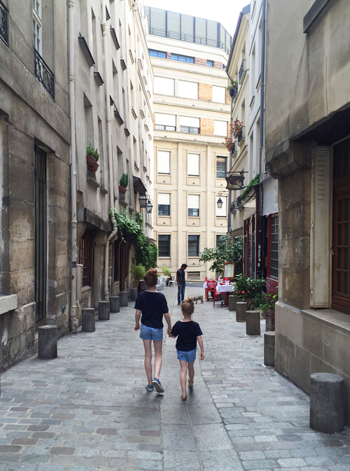 Plan for a perfect day in Paris with kids