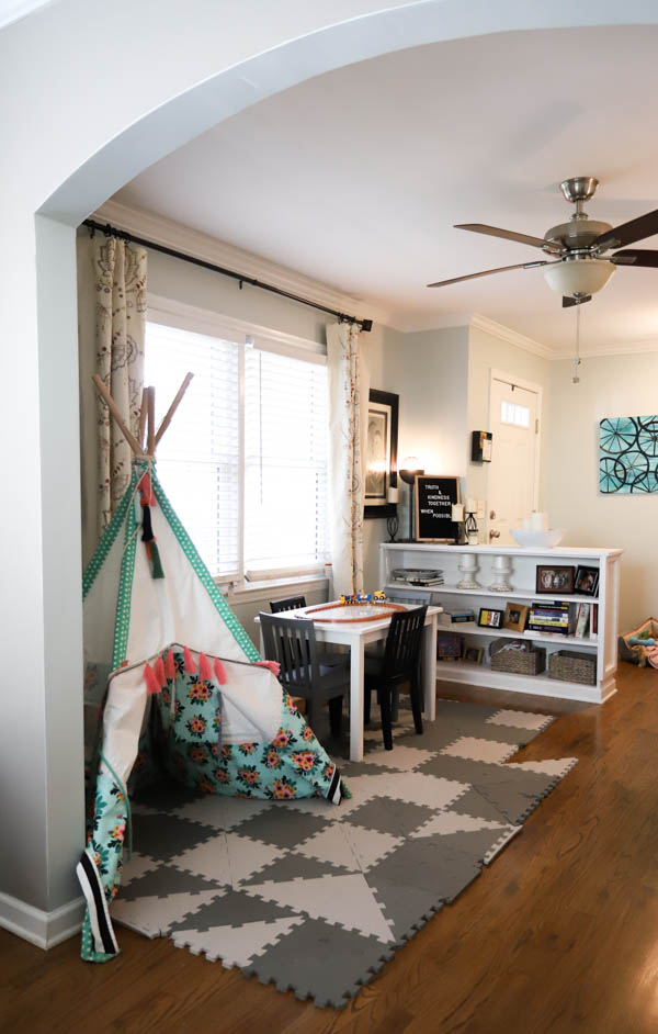 Living With Kids: Lindsay Howerton-Hastings home in Greenville, SC featured by top design blog, Design Mom